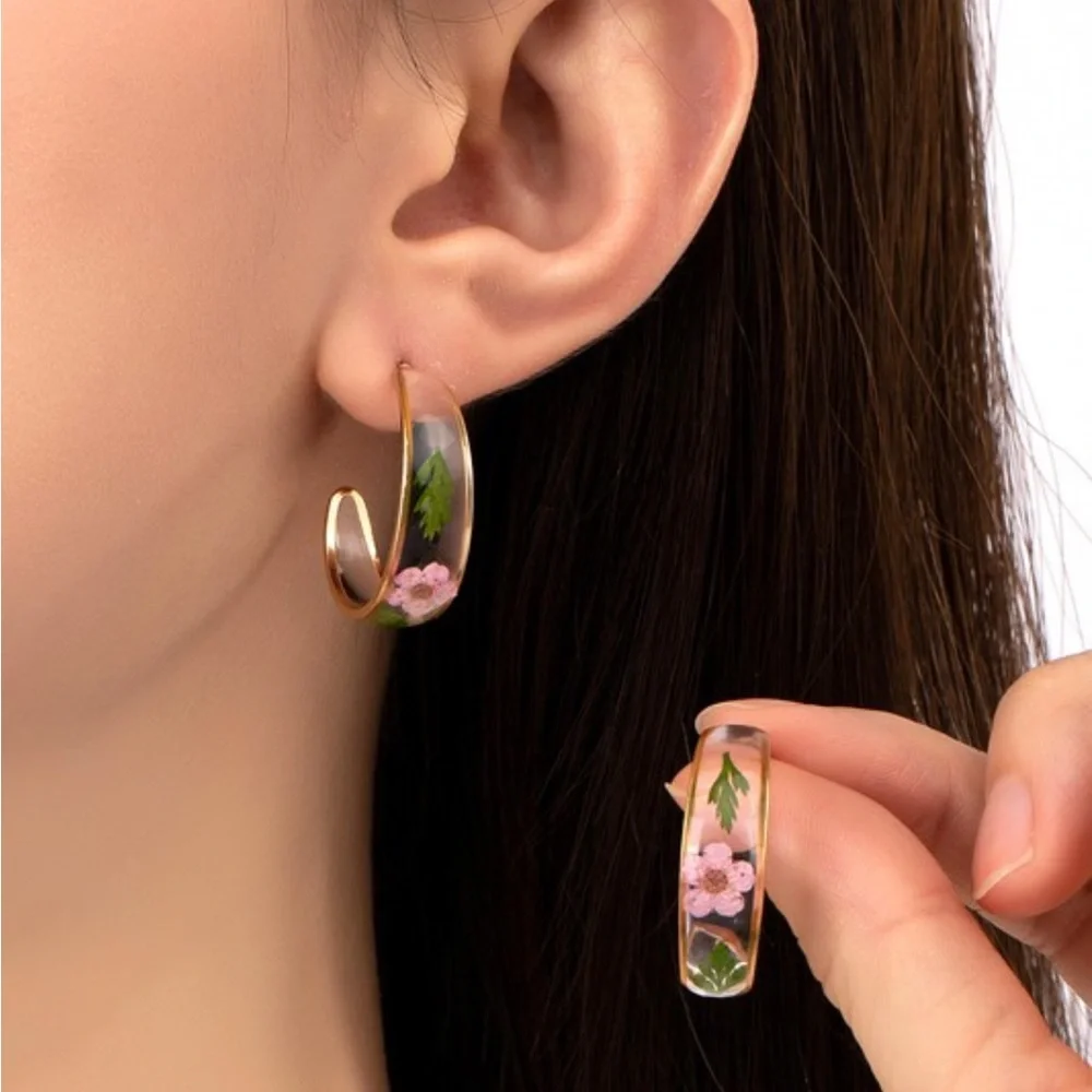 Handmade Gold Resin Hoop Earrings with Dried Pink Flowers - Picture 6 of 16